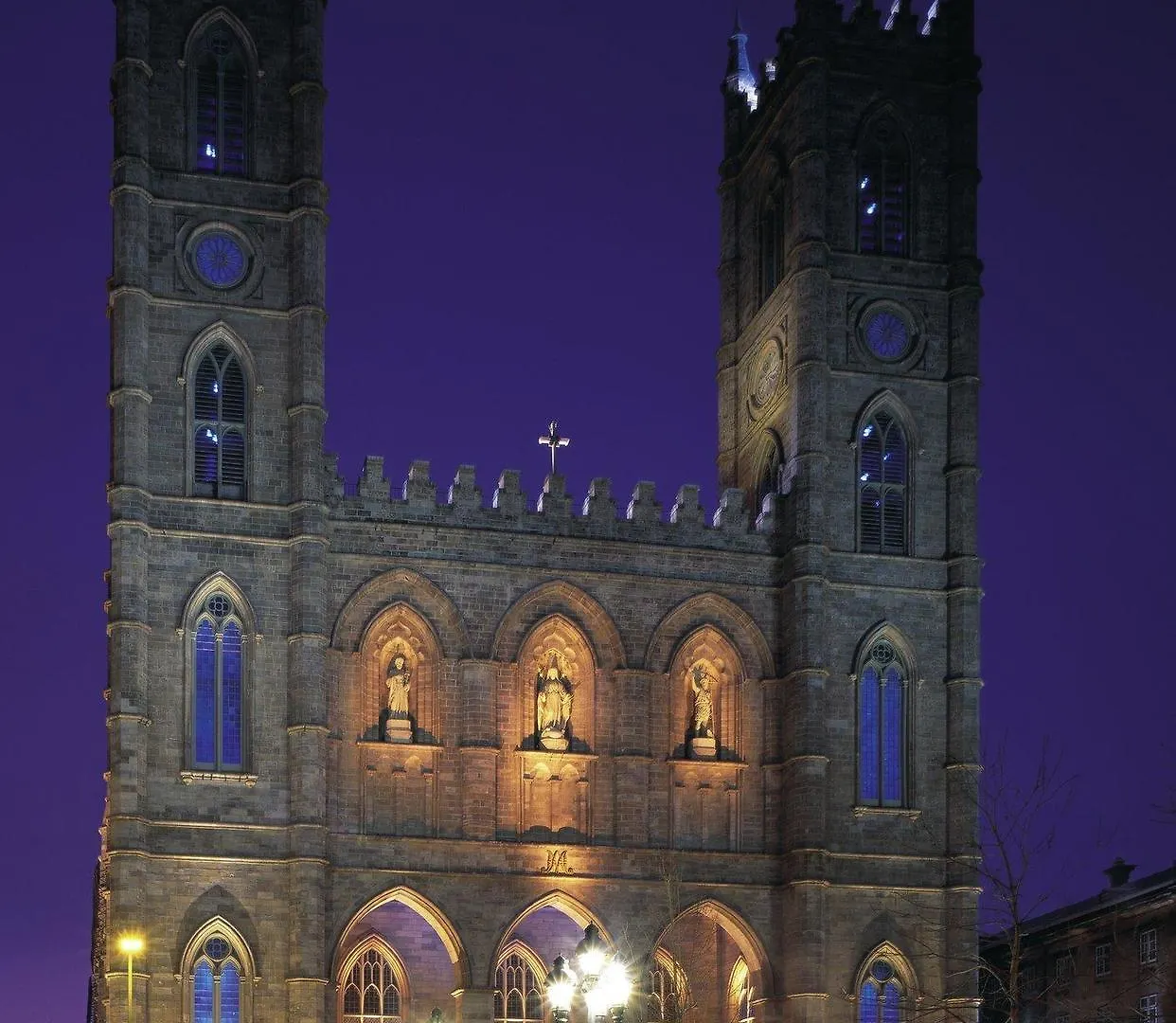 Hotel Holiday Inn Montreal Centre Ville Downtown By Ihg