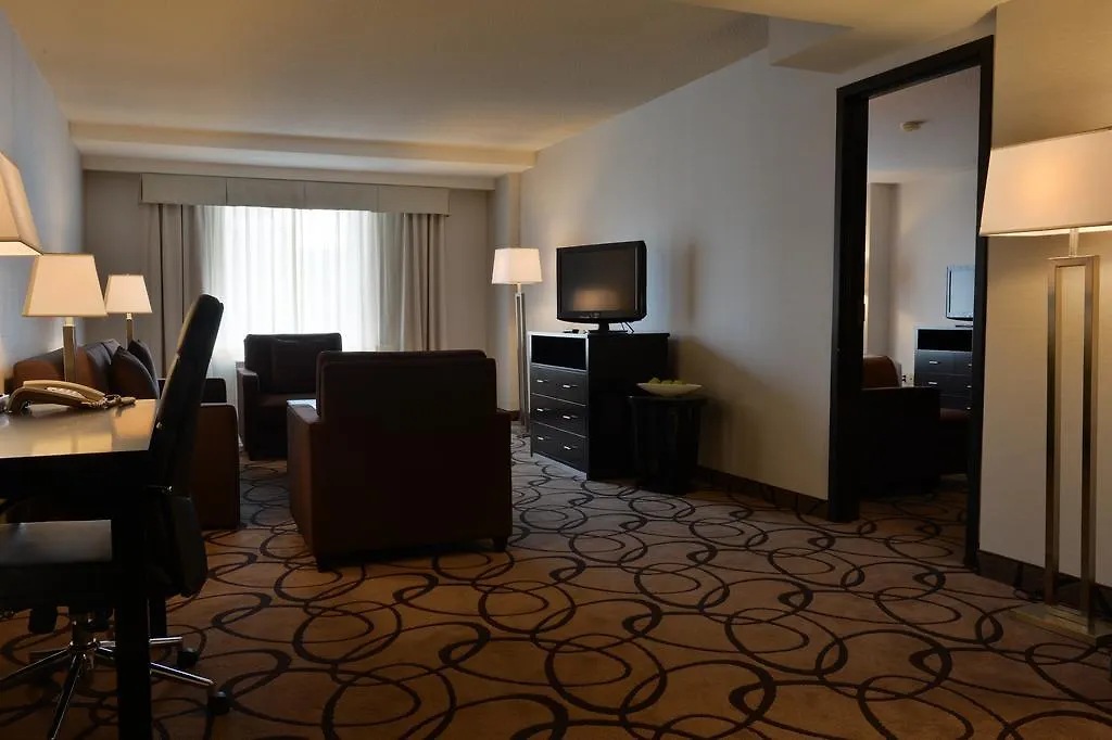 Hotel Holiday Inn Montreal Centre Ville Downtown By Ihg