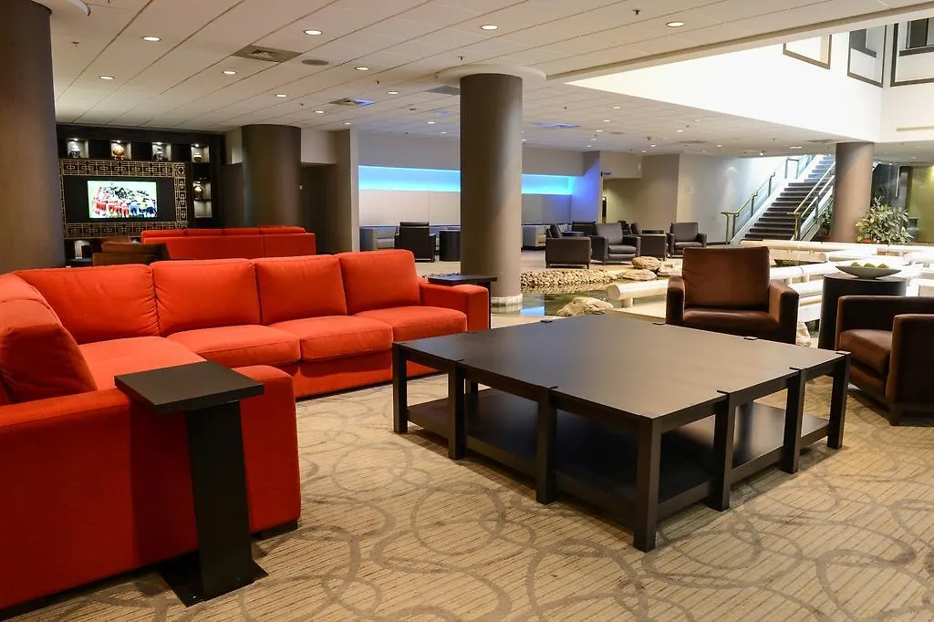 Hotel Holiday Inn Montreal Centre Ville Downtown By Ihg