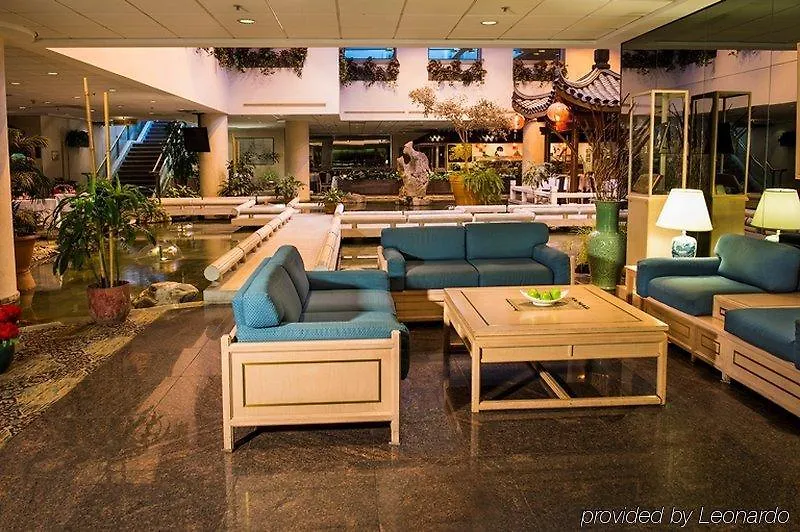 Holiday Inn Montreal Centre Ville Downtown By Ihg